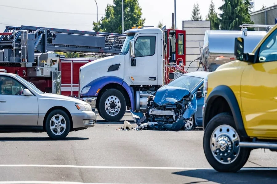 When a Truck Accident Lawyer Can Make a Difference When a Truck Accident Lawyer Can Make a Difference